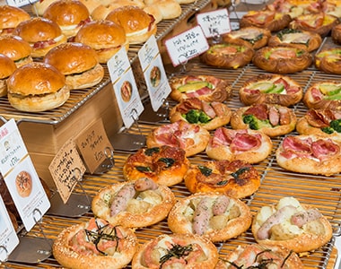 写真：焼きたての美味しいパンがたくさん