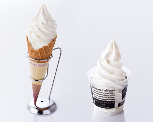 写真：本格芋焼酎「黒霧島」を使用したソフトクリーム。