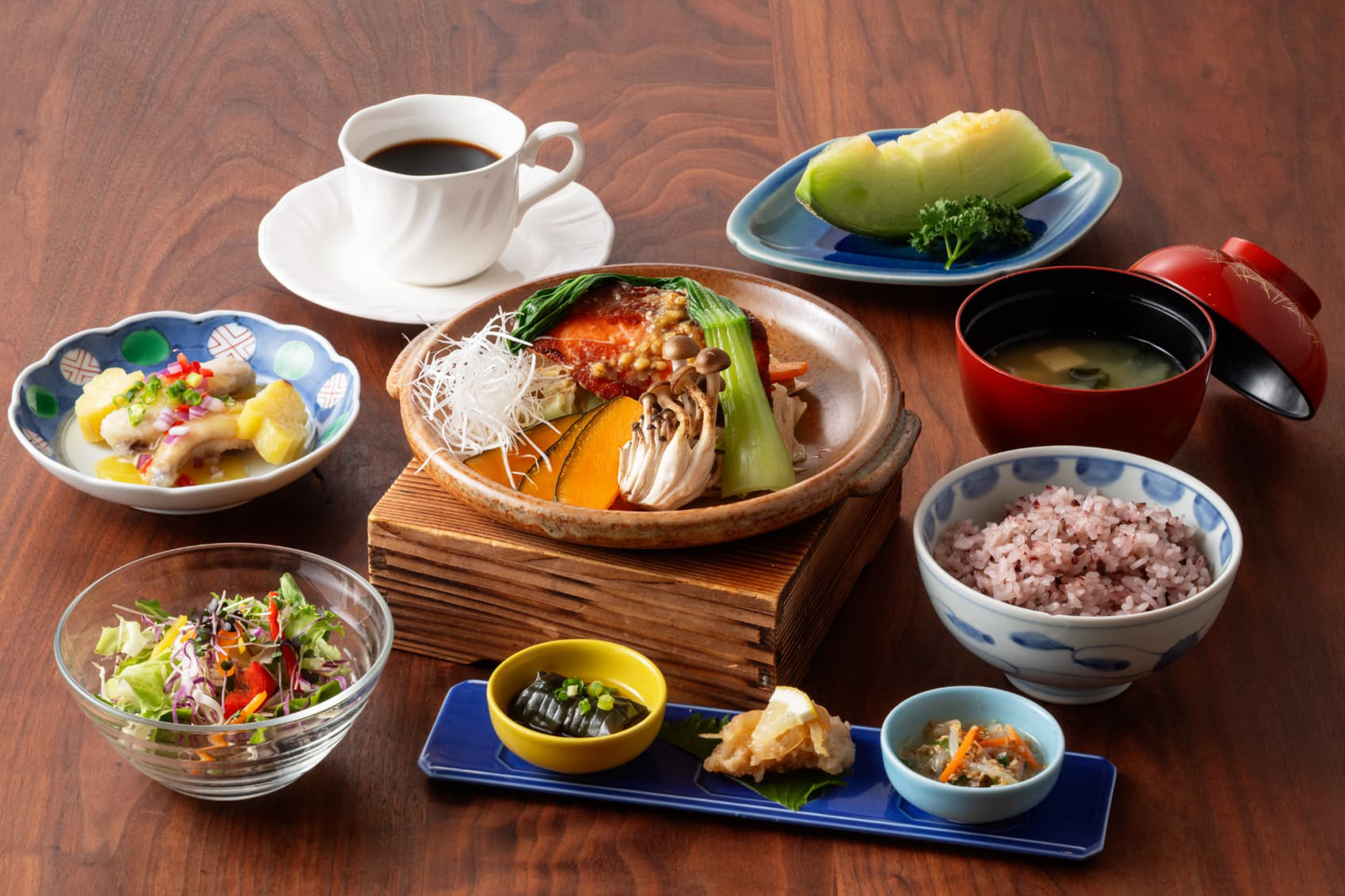 口福四季彩膳【黒麹鮭の味噌バター焼き】